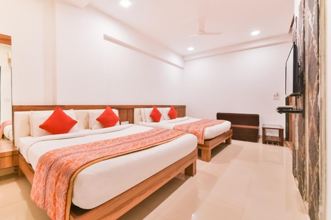 Palette - The Elegance Resort Chittorgarh الغرفة الصورة